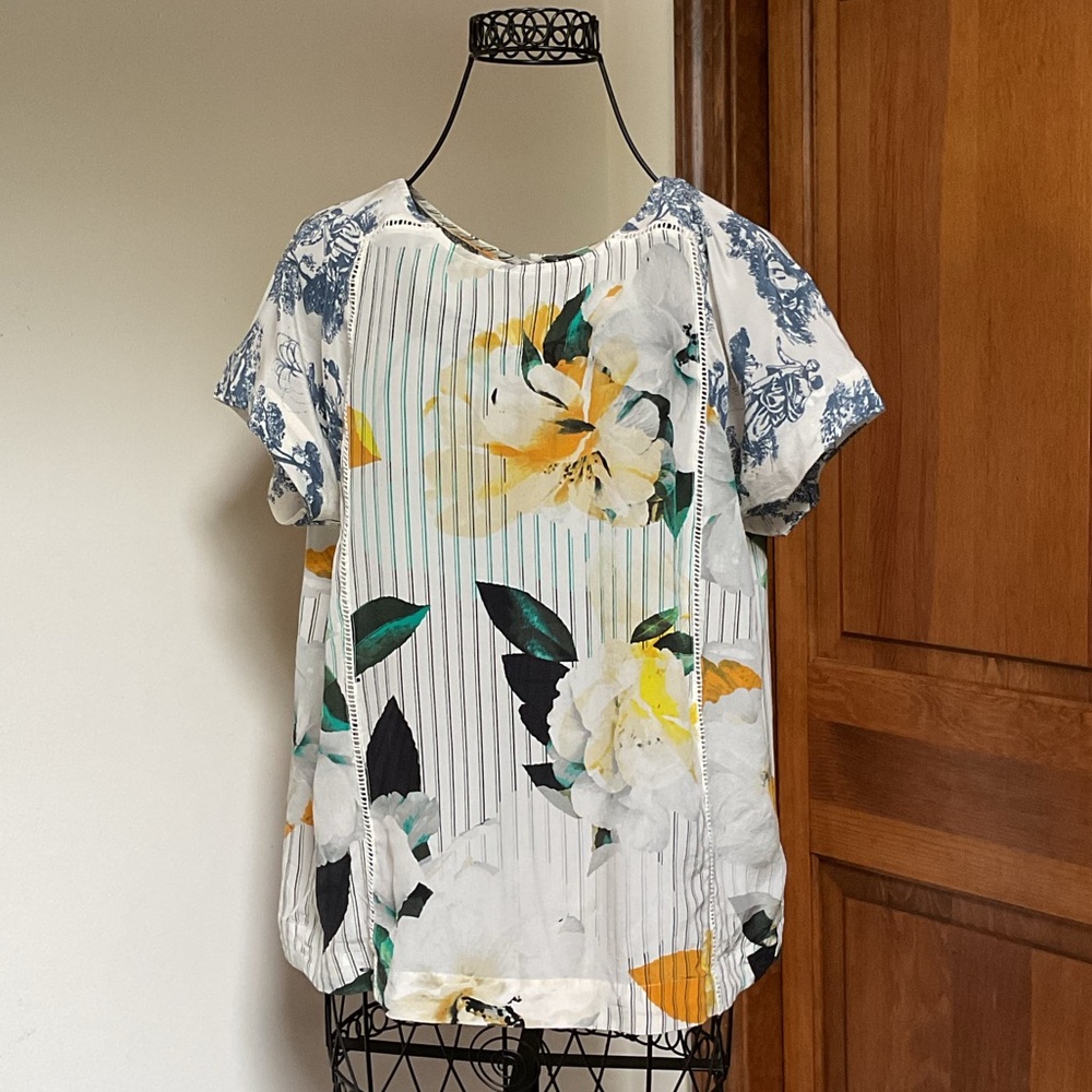 Anthropologie Maeve Silk Pinstripe Floral Toile Short Sleeve Top Size 8 - Picture 3 of 7
